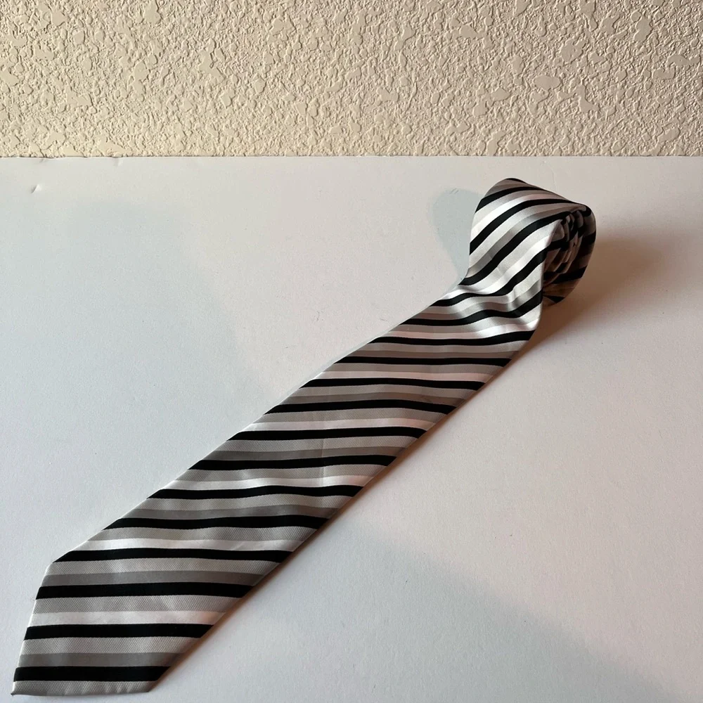Alexander Julian Colours Striped Mens Neck Tie Gray Black White Polyester